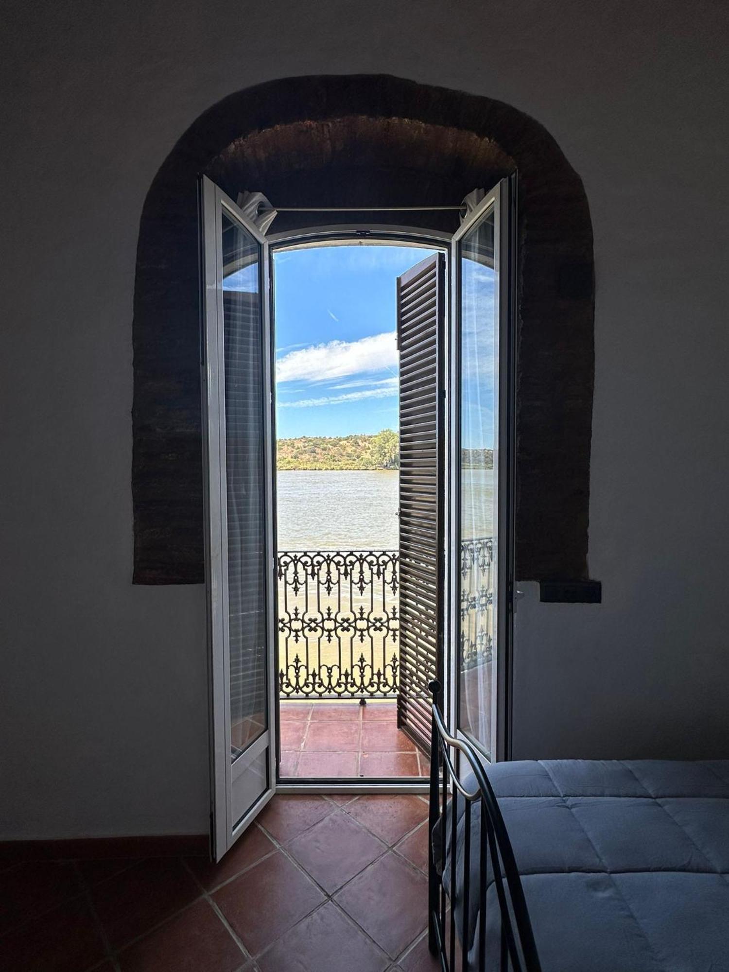 Magnifica Casa A Orillas Del Guadiana ウエルバ エクステリア 写真