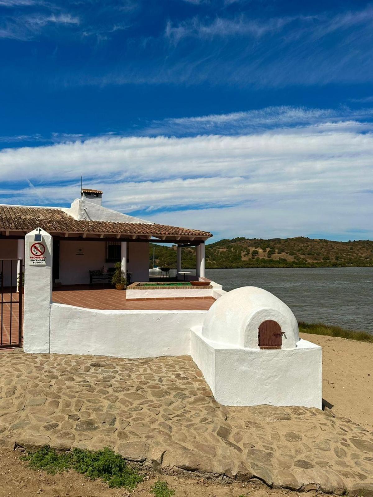 Magnifica Casa A Orillas Del Guadiana ウエルバ エクステリア 写真